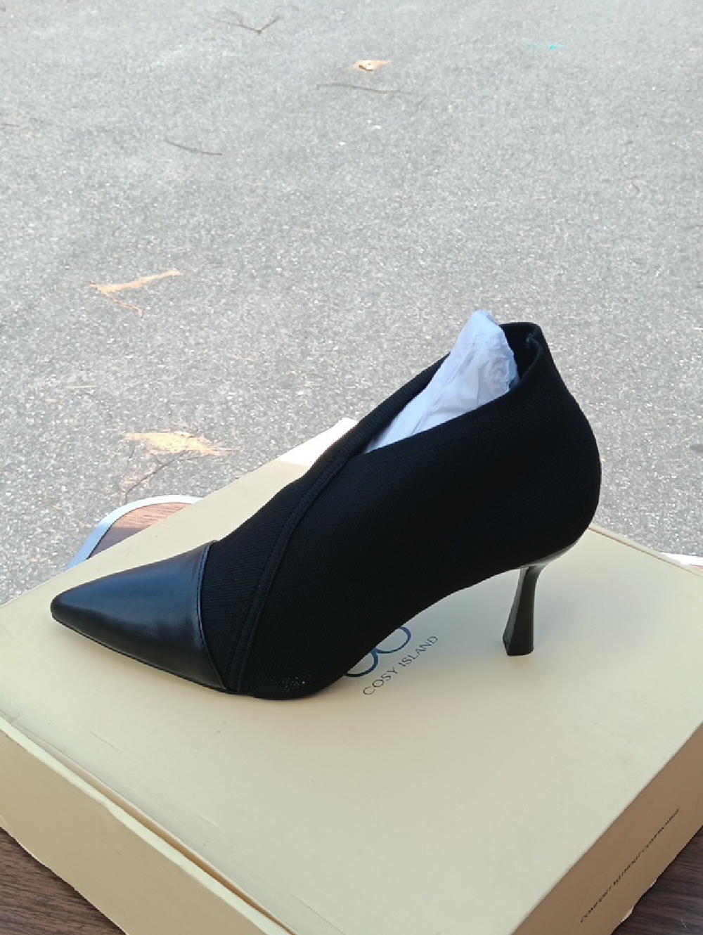 Classic Black Pointed-Toe Mid Kitten Heel Bootie